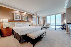 StripViewSuites at Signature