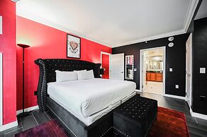 StripViewSuites at Signature