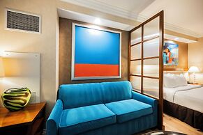 StripViewSuites at Signature