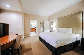 StripViewSuites at Signature