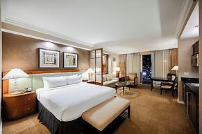 StripViewSuites at Signature