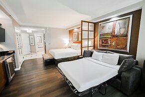 StripViewSuites at Signature