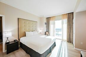 StripViewSuites at Signature