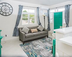 Ez Living Apartments