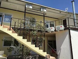 Ghouse