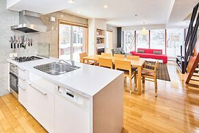 Niseko Central Houses and Apartments