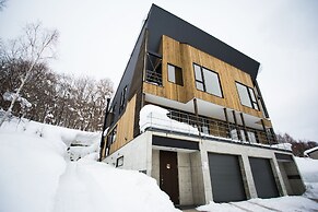 Niseko Central Houses and Apartments