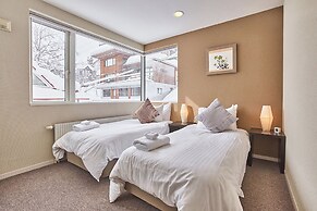 Niseko Central Houses and Apartments
