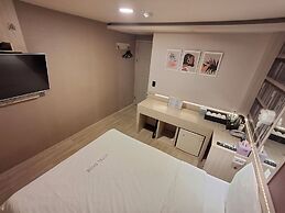 Shine Hotel