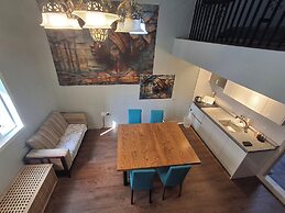 Shine Hotel