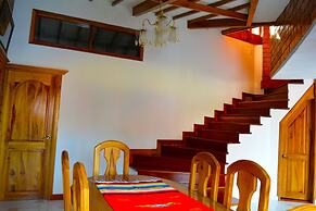 Hostal Valle De Las Camelias