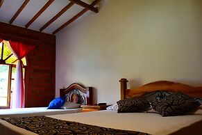 Hostal Valle De Las Camelias