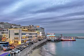 Mipo Oceanside Hotel