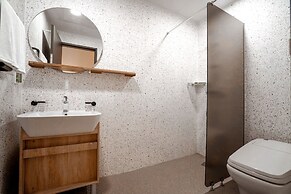 Mipo Oceanside Hotel