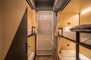 Sleep Box Patong - Hostel