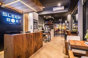 Sleep Box Patong - Hostel