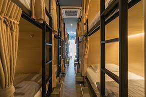 Sleep Box Patong - Hostel