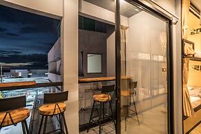 Sleep Box Patong - Hostel