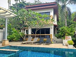Baan Rawee Villas
