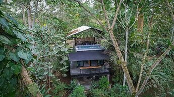 Eden Organic Farm & Bungalows