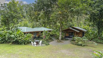 Eden Organic Farm & Bungalows