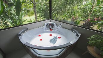 Eden Organic Farm & Bungalows