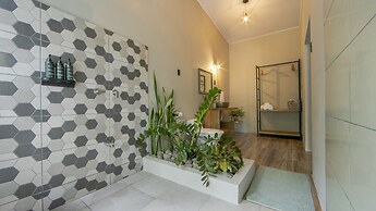 Eden Organic Farm & Bungalows