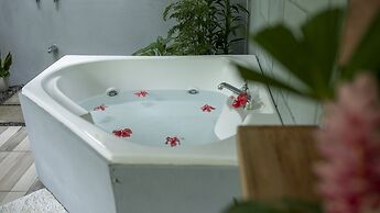 Eden Organic Farm & Bungalows