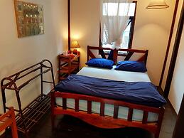 Mut Mee Garden Guest House