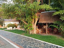 Mut Mee Garden Guest House