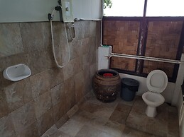 Mut Mee Garden Guest House