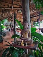 Mut Mee Garden Guest House