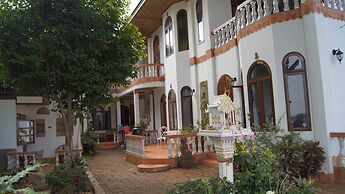 Mut Mee Garden Guest House