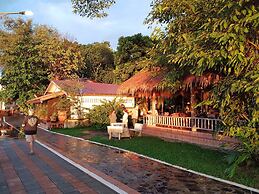 Mut Mee Garden Guest House