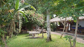 Mut Mee Garden Guest House