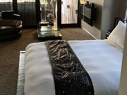 Amaré Beachside Luxury