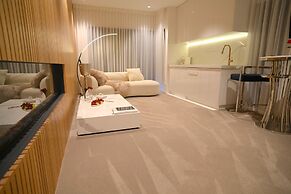 Amaré Beachside Luxury
