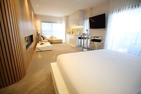 Amaré Beachside Luxury