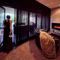 Amaré Beachside Luxury