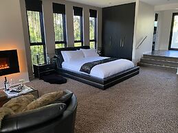 Amaré Beachside Luxury