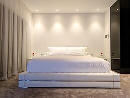 Amaré Beachside Luxury