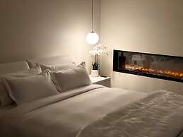 Amaré Beachside Luxury