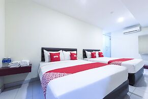 OYO 90385 H3 Hotel