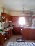 Tourloti Village House