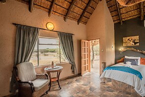 Grassland Safari Lodge