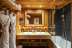 Hôtel Au Chamois d'Or by Les Etincelles