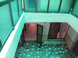 Feligold Royal Hotel