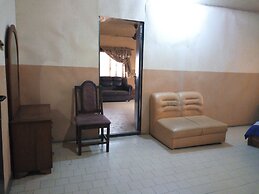 Feligold Royal Hotel