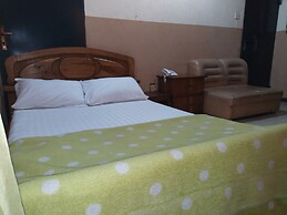 Feligold Royal Hotel