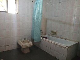 Feligold Royal Hotel